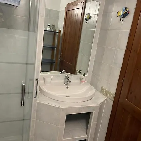 Casa Regina Porto Luna 1 * 시미우스
