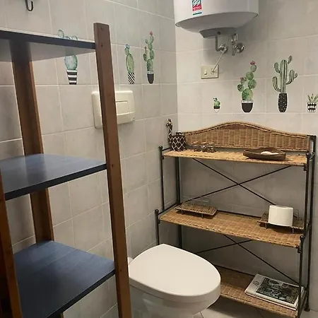 Casa Regina Porto Luna 1 *